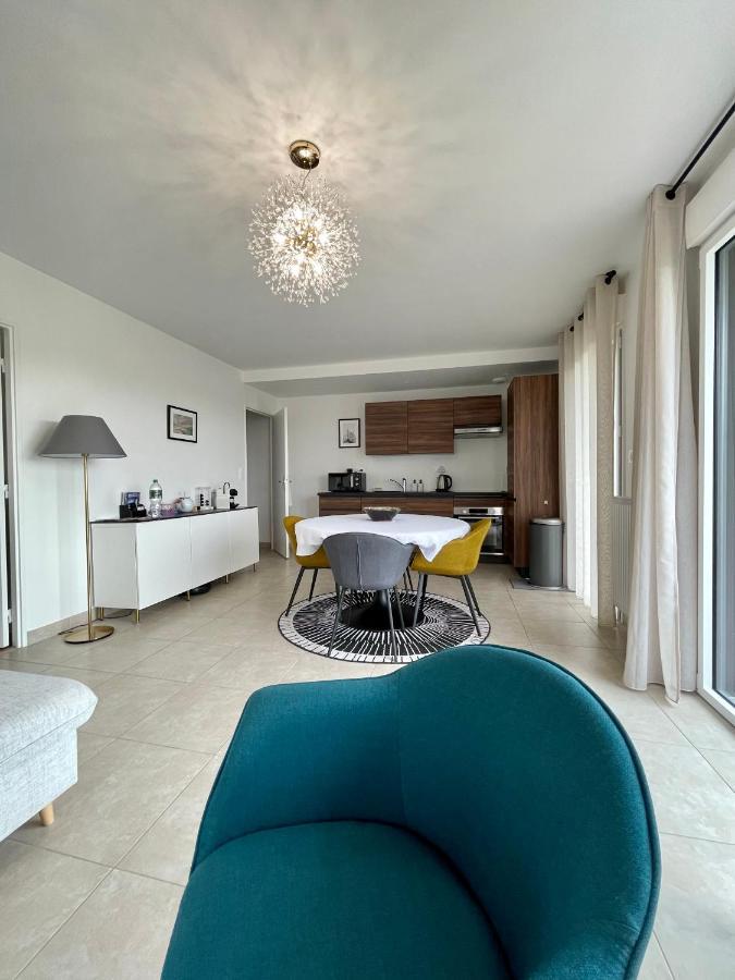 Bella Cruz 66 M2 Prestations Premium, Wifi, Balcon, Parking Avec Borne De Recharge Electrique, Plage Prieure, Commerces Динард Екстериор снимка