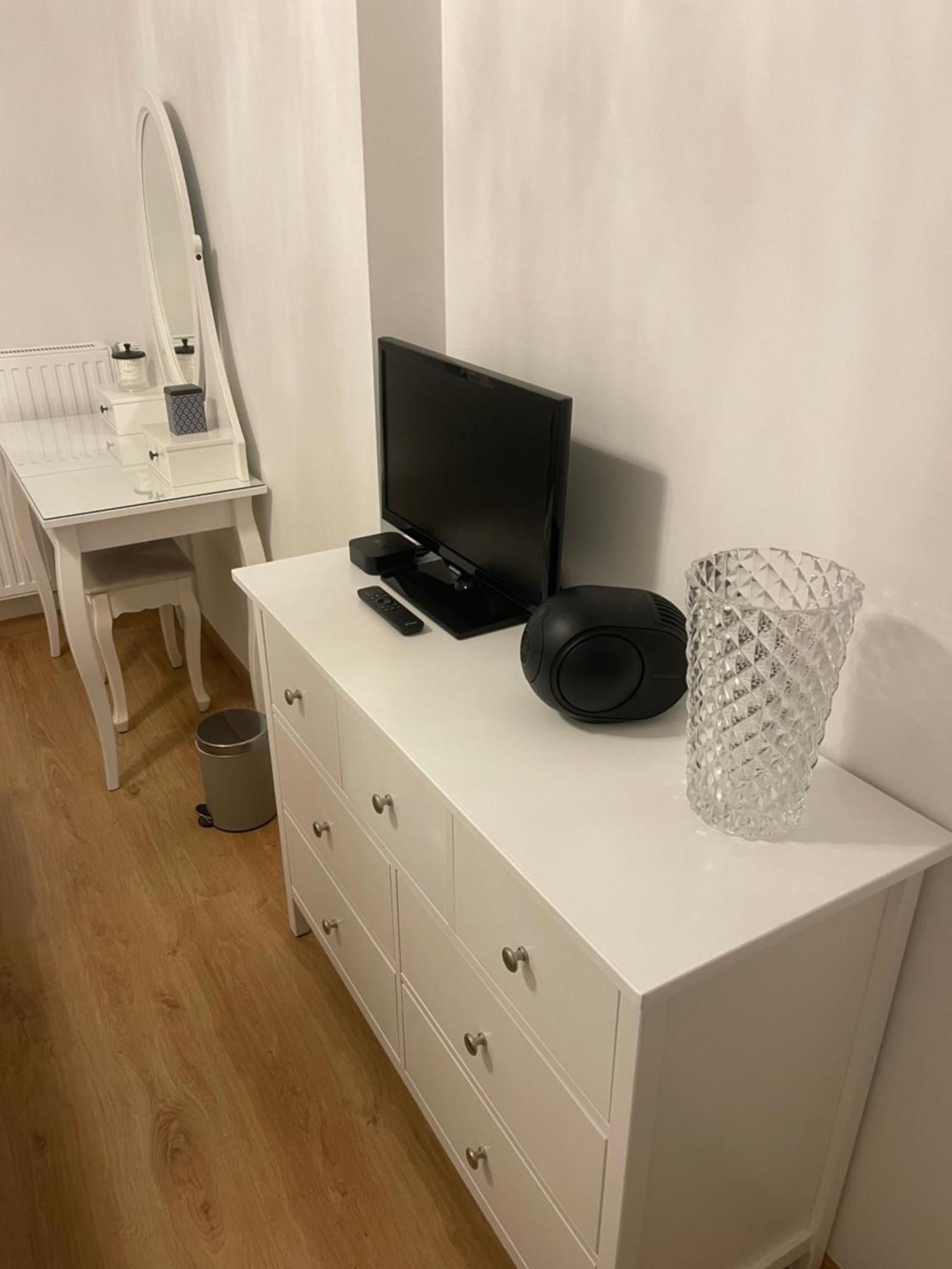 Bella Cruz 66 M2 Prestations Premium, Wifi, Balcon, Parking Avec Borne De Recharge Electrique, Plage Prieure, Commerces Динард Екстериор снимка